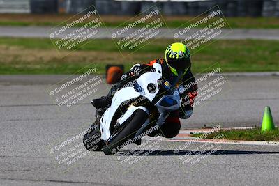 media/Jan-21-2023-Fastrack Riders (Sat) [[fcf3f88a30]]/Level 2/Session 4 Turn 6-Mountian Shot/